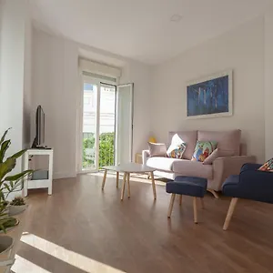 Rd Aparcamiento Incluido Triana Luminoso Comodo 2bd 2bth Appartamento